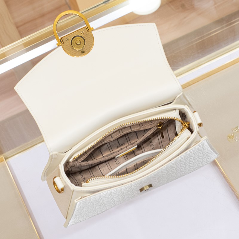 Lichte Luxe Dameshandtas 2024  - Interior Design High End recensie en prijs