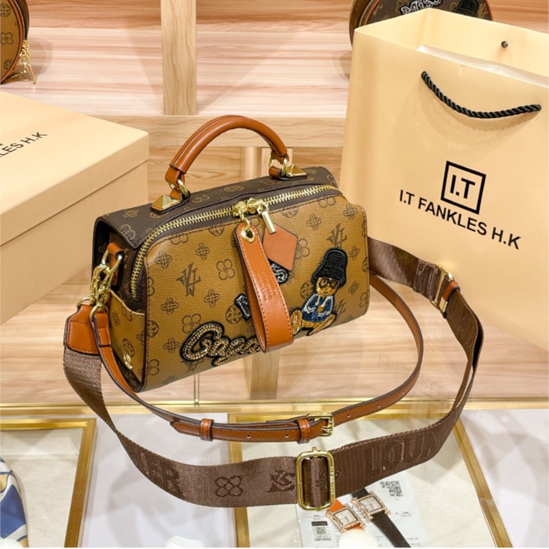 Lichte luxe merk dameshandtas  - Interior Design High End recensie en prijs